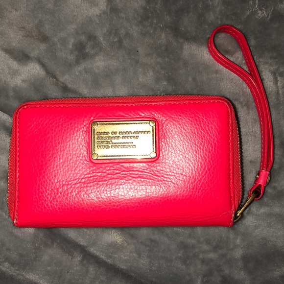 Marc Jacobs Wristlet Wallet - Picture 1 of 8